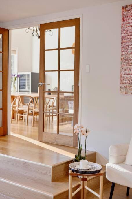 Modern Lifestyle Retreat With Stunning City View Auckland Esterno foto
